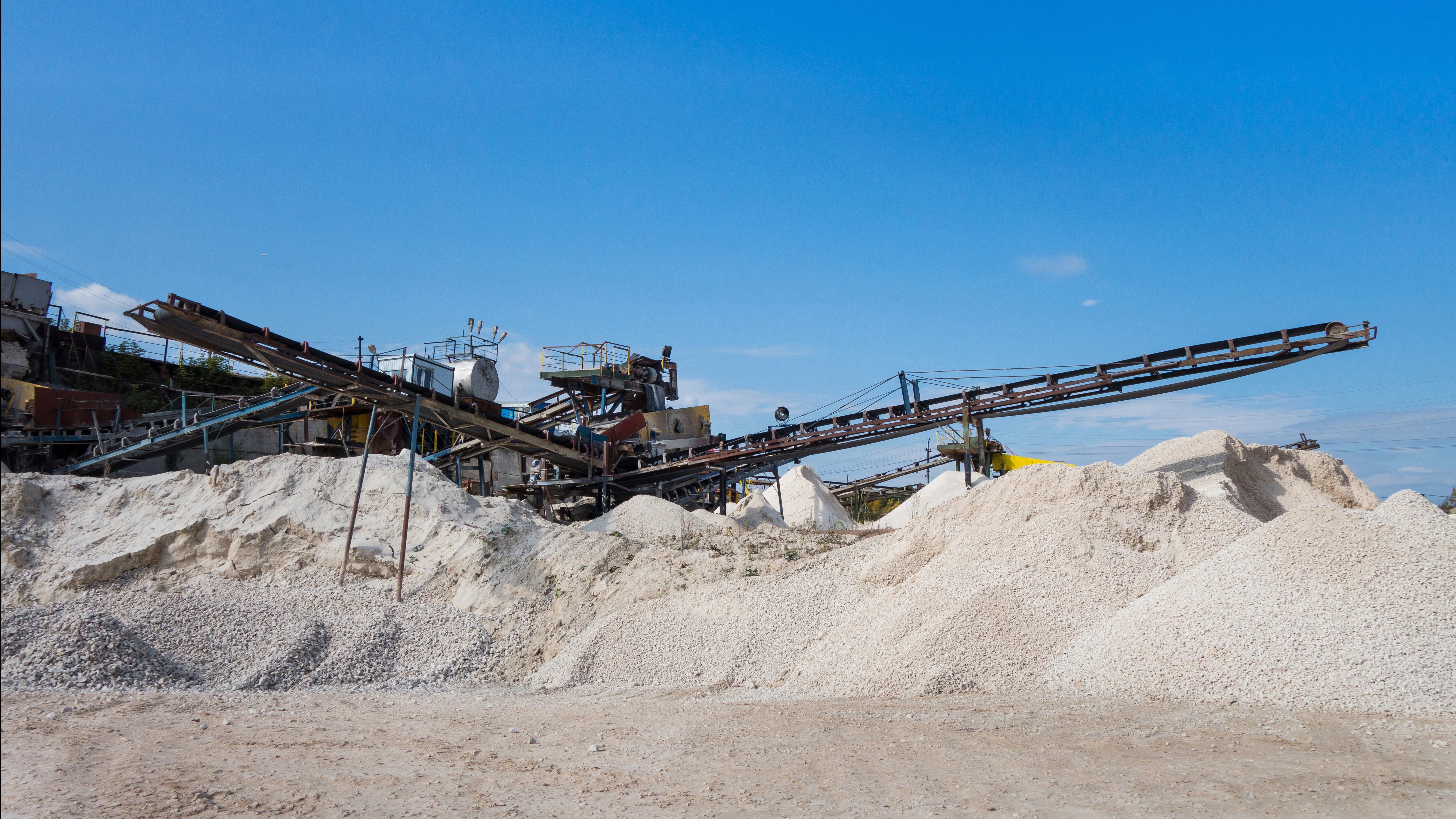 Illinois quarry producers estimated the amount of underutilized quarry materials in Illinois is expected to reach as high as 950,000 tons annually, according to a&amp;nbsp;<a href="https://apps.ict.illinois.edu/projects/getfile.asp?id=3507" style="background-color: #ffffff;">2015 study</a> led by Tutumluer.