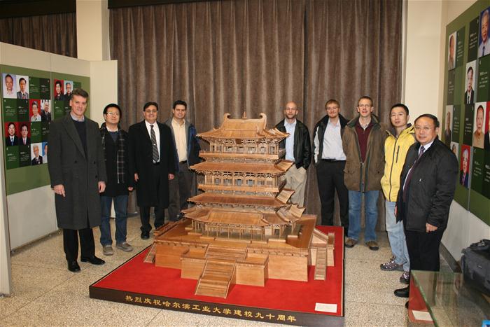 University of Illinois at Urbana-Champaign delegates to the China-United States Doctoral Forum on Transportation Science and Engineering toured Harbin Institute of Technology and learned more about Chinese transportation systems.