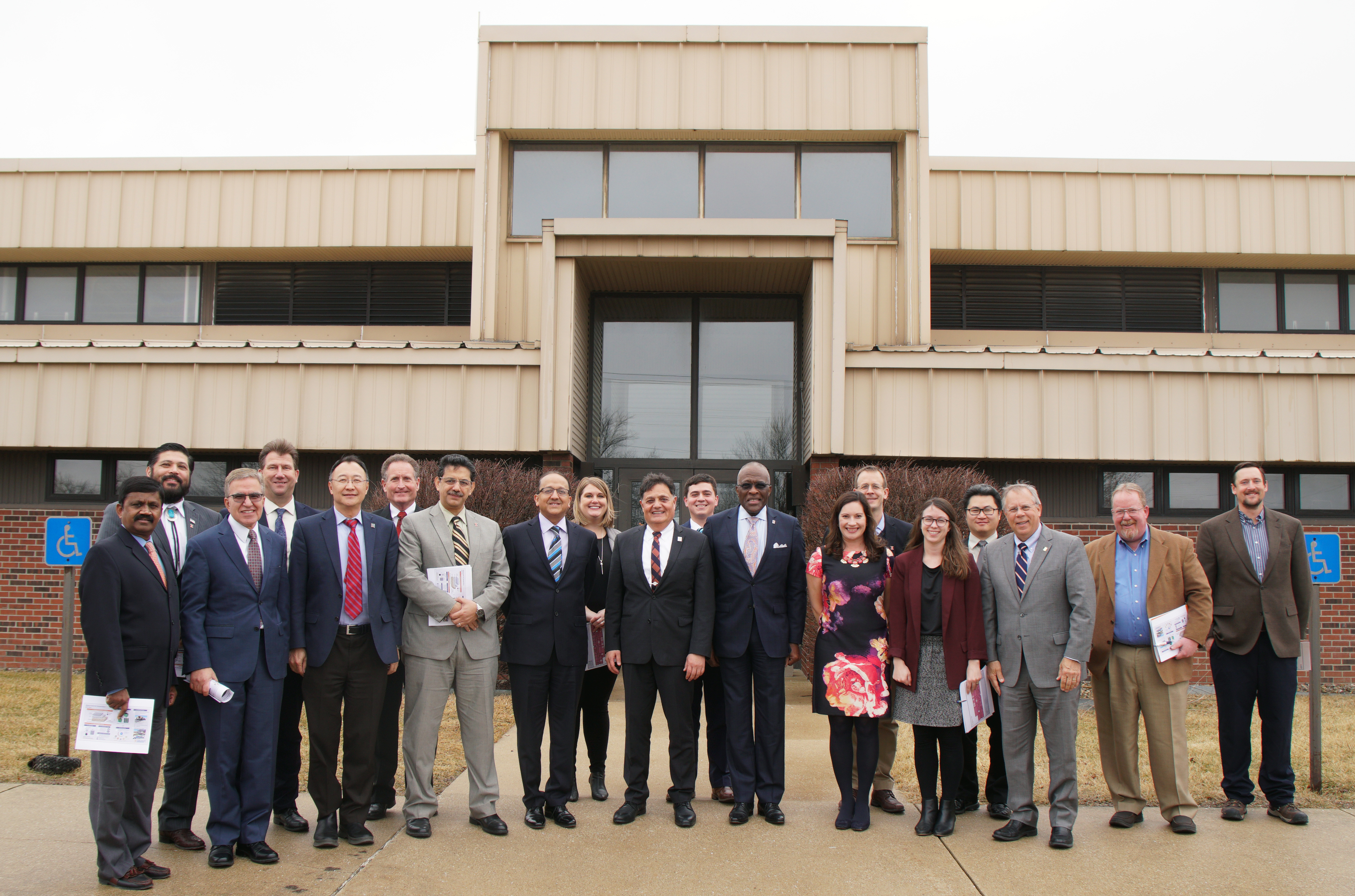 [cr][lf]<p id="caption-attachment-11514" class="wp-caption-text">UIUC faculty and community leaders meet to discuss the future of transportation in Rantoul.</p>[cr][lf]