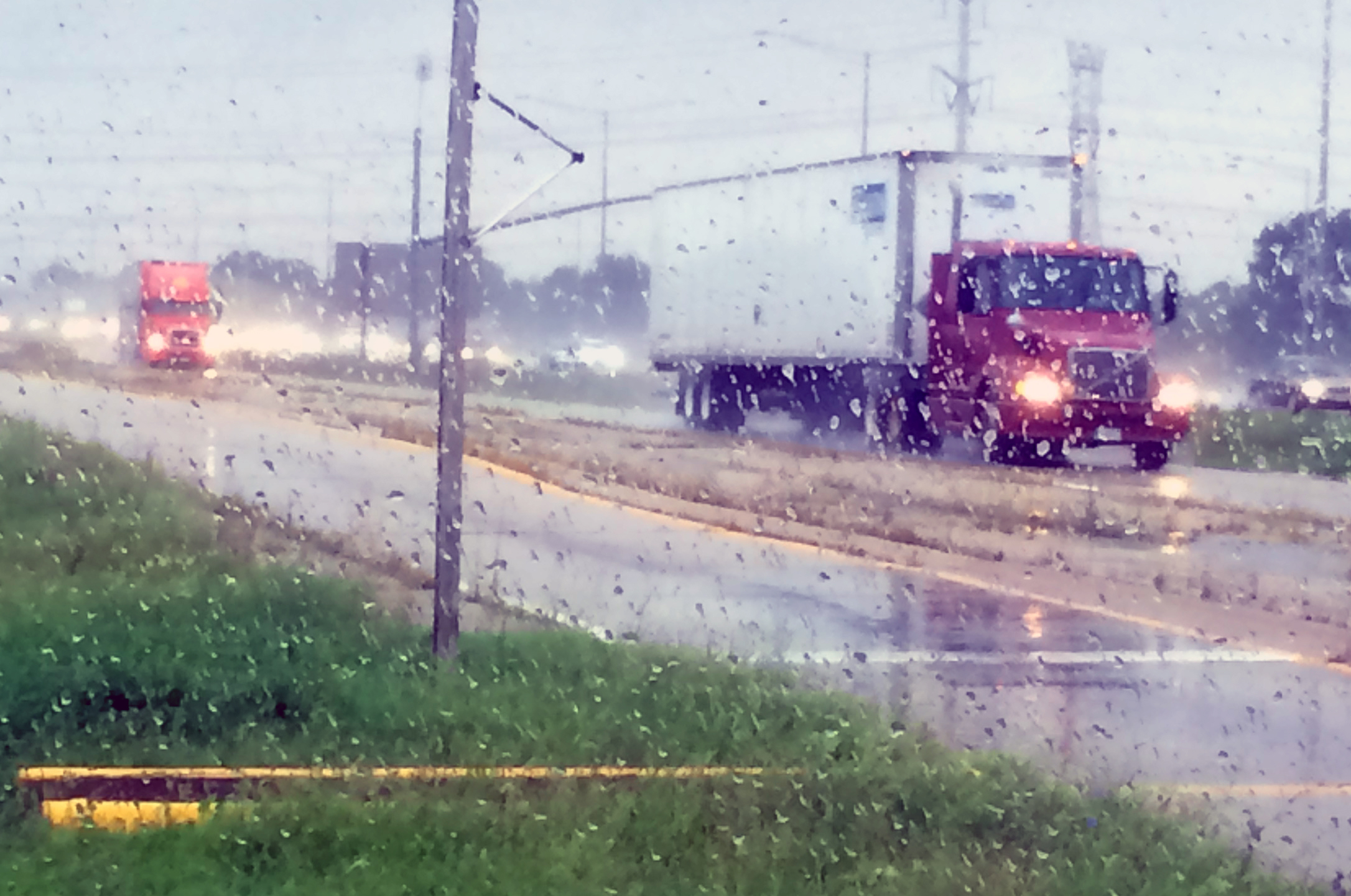 Freights enter a weigh station for stationary weighing.