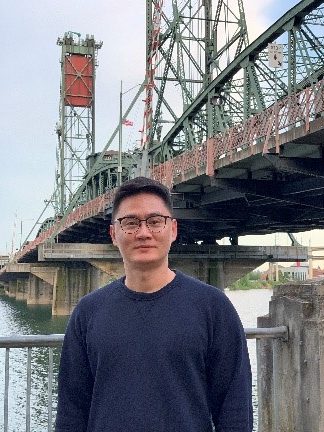 Seunggu Kang exploring Portland, Oregon in late May of 2019.