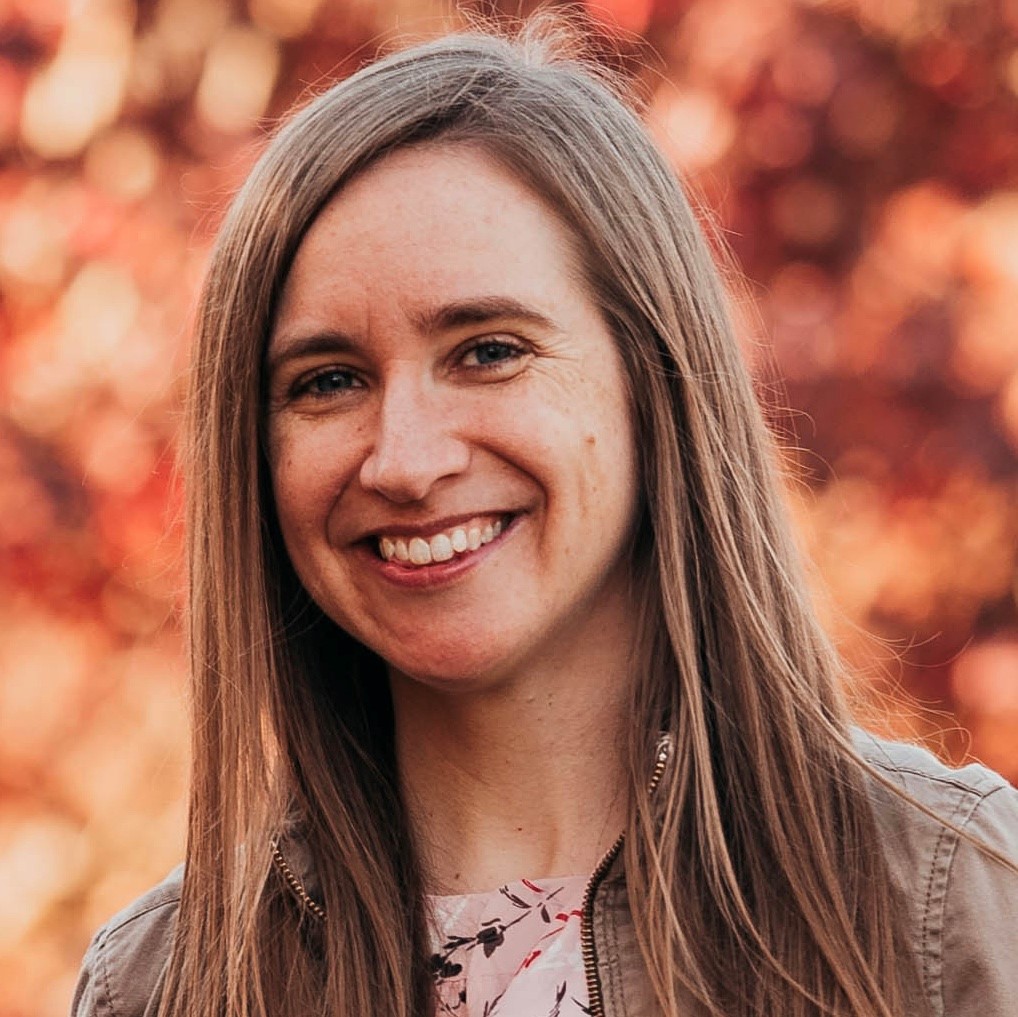 <span style="font-size: 0.8em;">Lindsay Braun</span>